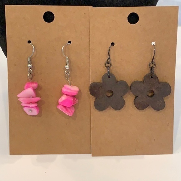 💐5/25wood flower dangle pink stone chip statement - Picture 1 of 7